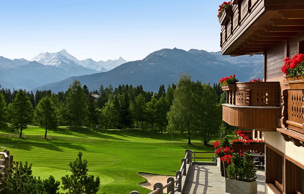 Guarda Golf Hôtel & Résidences Luxe, raffinement et qualité absolue magazine cChic Suisse
