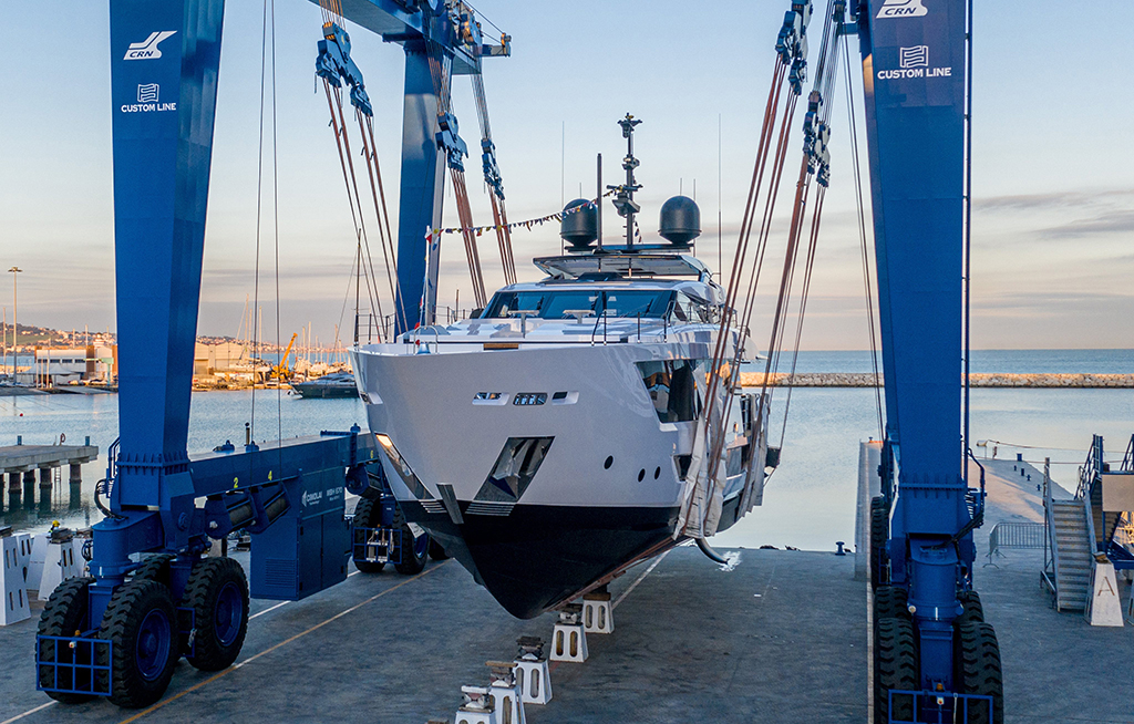 Custom Line 106’ M/Y Gerry’s Ferry The first yacht of the year launched by the brand’s planing line