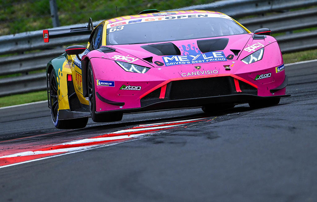 Lamborghini opens Huracán GT3 EVO2 victory accounts -  in British GT and GT Open - cChic Magazine Suisse