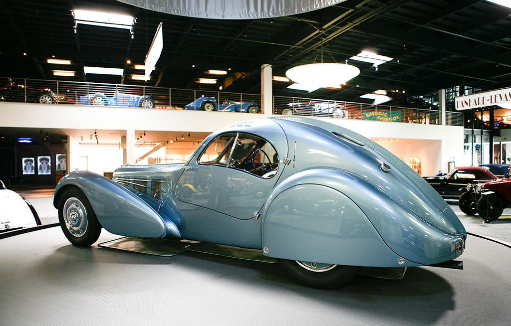 cChic Magazine Suisse - Bugatti - Musée Mullin Automotive