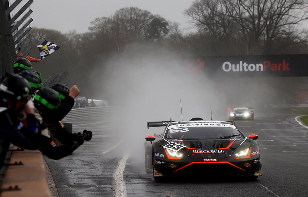 Lamborghini kicks off British GT campaign - in style with double victory at Oulton Park