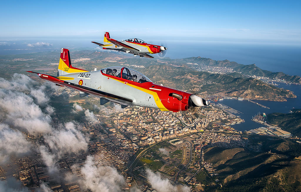 PC-21 Fleet Achieves 500,000 Flight Hours in Safety magazine cChic Suisse